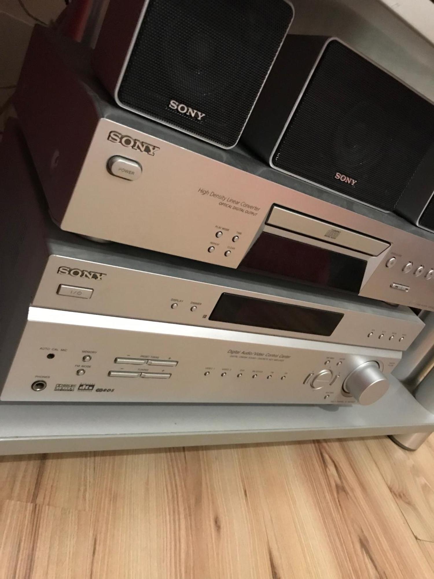 דירות לודז' Studio Red And White מראה חיצוני תמונה